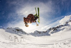 恩佐战术揭秘，洞悉巴萨防线致命软肋，赛前密谋击溃对手