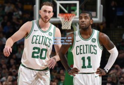 战术板变涂鸦纸？趣味漫画走红网络，阿莫林抽象派执教引球迷心疼