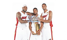 球迷之声定乾坤，2025年度转会市场最佳转会评选揭晓，新生代球星与战略布局成赢家